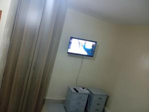 Affordable Lavington studio