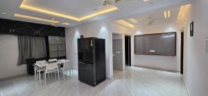 Shiny Home stay