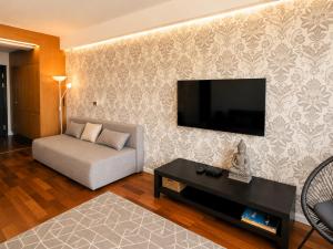 BL Yachtclub Lakeview Apartment