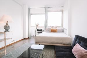 4 BDR & 8 guests & 65inch TV & Balcony & Near Park Guell