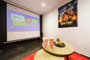 Salle de Cinéma privée au centre ville de Tarbes 4pers