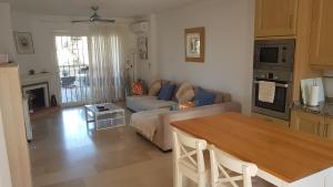 SOLRIVIERA, very well placed, walking distance to amenities