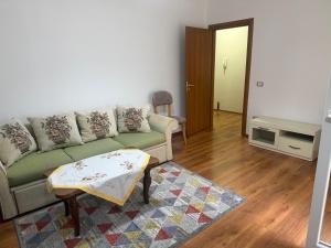 Azur Apartments Tirana