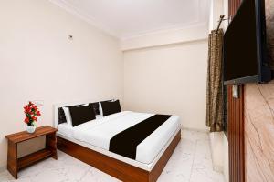 Hotel O Khatu Shyam Temple Formerly Shree Radhey Shyam Palace