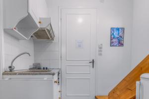Aiolos Rooms