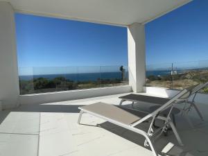 Villa vue mer sotogrande piscine chauffée - jacuzzi , pour 10 personnes