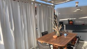 Andromeda Luxury Home