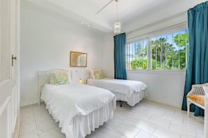 GOLF TOWN HOUSE IN ALOHA WITH POOL&GARDEN, Marbella