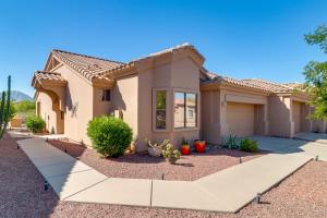 Catalina Mtn Views! Tucson Townhome w Large Patio