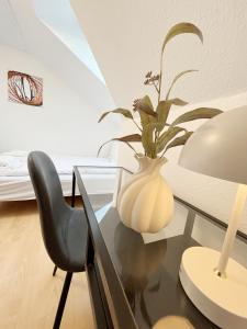 Bright City Double Room 6 with free parking