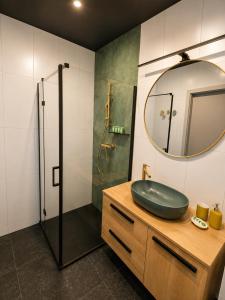 Harmony Apartment Portovo by Property Kings