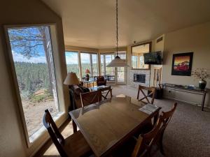 River Ridge 513AB condo