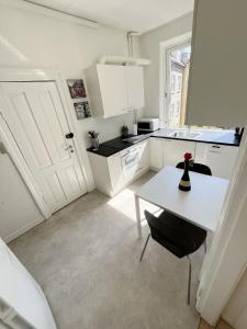 Beautiful 2 Bedroom Apartment on Borgergade