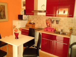 Sea View Apt with Terrace Kitchen