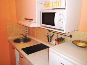 Sea View Apt with Terrace Kitchen