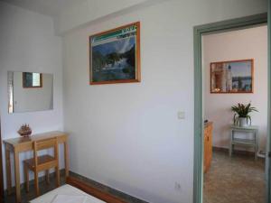 Srima Stay Steps from Sandy Beach