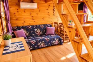 Cottages for 5 people with a swimming pool