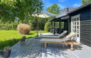 3 Bedroom Beautiful Home In Dronningmølle