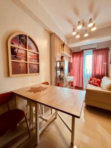 Hiraya & Sunsets Staycation - SMDC Vine Residences