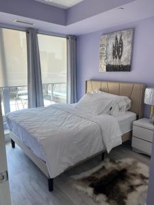 Downtown Luxury Condo Gym & Parking