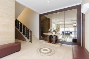 Sans Vibes Firdaus Mansion Kemang