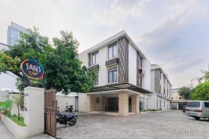 Sans Vibes Firdaus Mansion Kemang