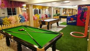 Spago Inn-Only for Families & Couples not for Bachelors