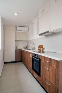 Cozy 1BR Retreat Steps from Cismigiu & Old Town