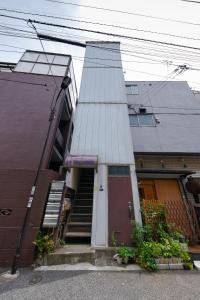 Ochiai 201 4-5 min walk to Nakai Station Cozy Queen Bedroom