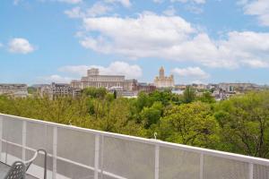 3BR Retreat - Panoramic Views - Cismigiu Gardens