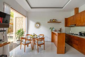 Bali Blue II - Two-Bedroom Tropical Garden Pool Villa Walking Distance from Seminyak Beach
