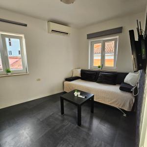 Apartma Bright