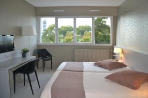 Hotels Hotel de Guyenne : photos des chambres