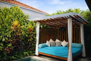 2BR Peaceful Private Pool Villa near SeminyakBeach