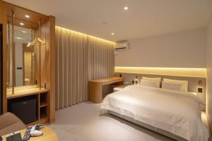 H Avenue Hotel Gwangju Cheomdan