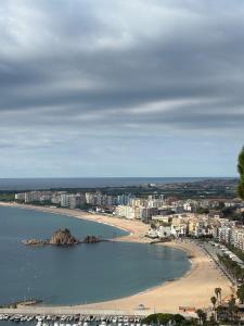 Central apartment with parking a 350m de la playa