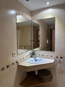 Central apartment with parking a 350m de la playa