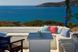 Hotel Dolphin St Giorgio Antiparos Greece