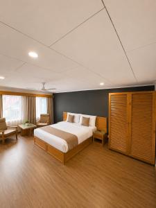 Hotel Meridien Riverfront