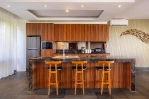 3BR Private Villa l 75 m from the Beach Cemagi