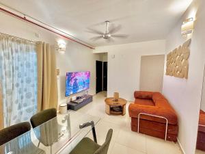 Cloud 9 - 9th floor, city view, 65 inch TV