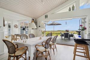 Fantastic Summer House With Sea View