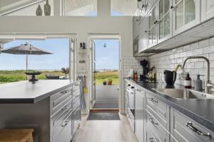 Fantastic Summer House With Sea View