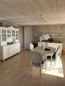 Lovely Holiday Home With Water View