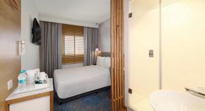 Holiday Inn Express Gurugram Sector 50 by IHG