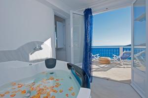 Hotel Dolphin St Giorgio Antiparos Greece