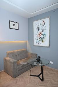 Nest by sparrow - AIPL Joy square
