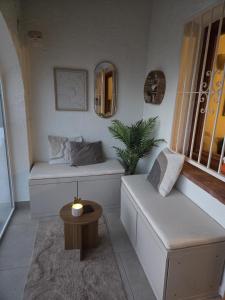 Casa Alba Beautiful bungalow with seaview