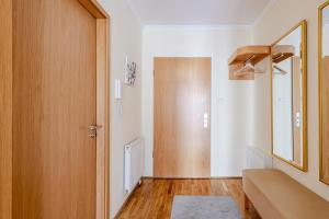 Kazinczy Inn Apartment & Balcony by FirstHost