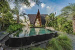 Nuju Uluwatu - Adults Only